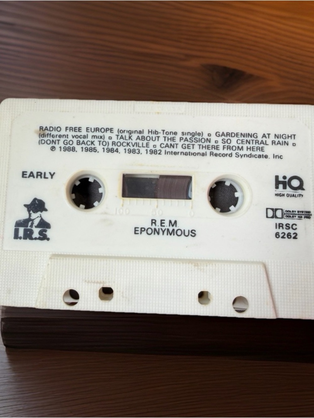 R.E.M. 'Eponymous' Cassette Tape -Excellent used condition - Picture 3 of 3